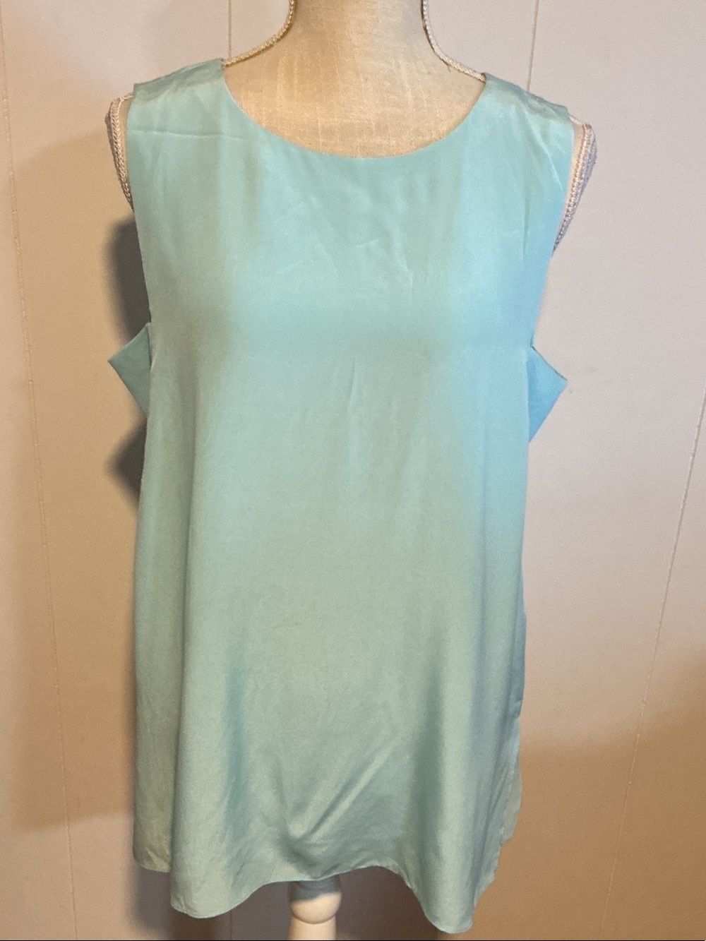 ANTONIO MELANI Mint Green Sleeveless Tank Top